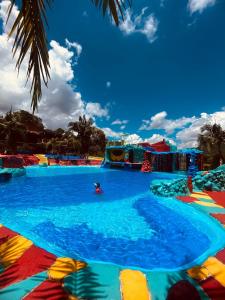 Bazén v ubytování consorcio club Paradise nebo v jeho okolí