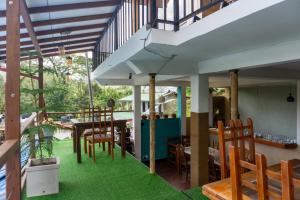 Balkón nebo terasa v ubytování Refresh Inn Ella