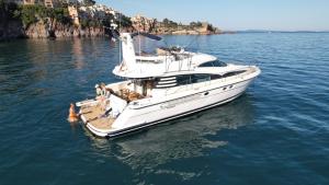 Příroda nedaleko ubytování na lodi