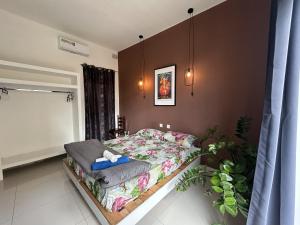 Voodi või voodid majutusasutuse Sliema Central with Balcony Airconditioned and Comfortable Self Check IN toas