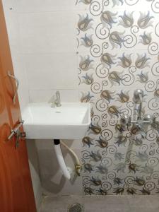 Un baño de Naseem heights
