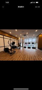 Pusat kebugaran dan/atau fasilitas kebugaran di skytrees公寓 距Aeon五分钟路程