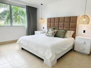 Postel nebo postele na pokoji v ubytování Beach Apartment At Nikki Residences 2 Bedroom + 37 fotografií