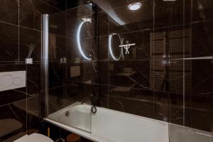 Ένα μπάνιο στο Les Voiliers 17 +10 φωτογραφίες