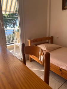 Posedenie v ubytovaní Tsatsalmas Rooms with sea View