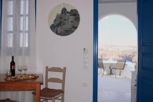 Foto sihtkohas Akrotíri asuva majutusasutuse Villa Solasta #2 with jacuzzi in Santorini galeriist