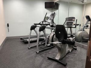 Γυμναστήριο ή/και όργανα γυμναστικής στο Best Western Cleveland Inn & Suites
