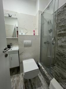 Un baño de Apartman Leona A3 16 fotos más