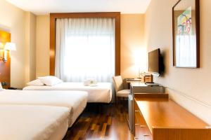 Standard Twin Room with Sofa