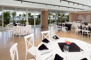 Restaurace v ubytování Radisson Riviera Panama