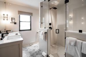 Gallery image of 2 Private Flats Downtown - Walk to EVERYTHING in Bozeman