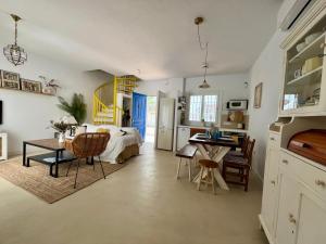 Η κουζίνα ή μικρή κουζίνα στο Zahara Beach - La casita next to the beach