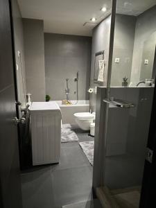 Ảnh trong thư viện ảnh của Wellness Spa Suite by the Opera ở Budapest +21 ảnh