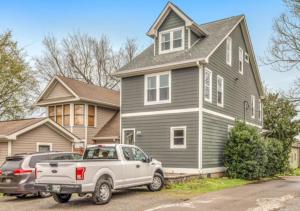 Το κτήριο όπου στεγάζεται  ο ξενώνας