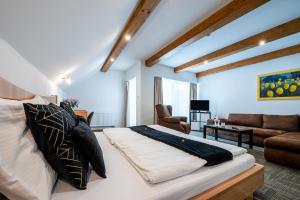 A seating area at Boutique Hotel Vila Lieska