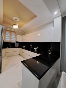 Gallery image of Gili & Delo luxury Apartments in Valjiosi +10 photos