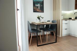 Кухня або міні-кухня у Apartman Borovi 11 Divčibare