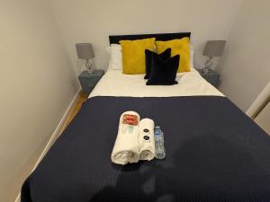 Postel nebo postele na pokoji v ubytování FreeParking LUTON M1 Flat sleep3