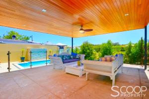 Luxury Villa W Pool & Spa 5 BEDROOMS游泳池或附近泳池