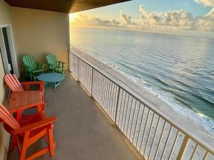 2BR Beach Front Condo with AMAZING Views