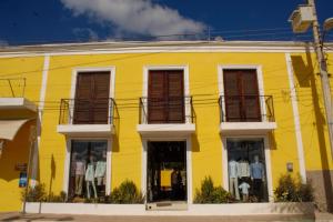 Το κτήριο όπου στεγάζεται  το πανδοχείο +15 φωτογραφίες