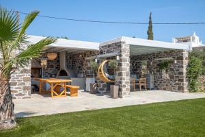 Budova, kde se vila nachází + 25 fotografií