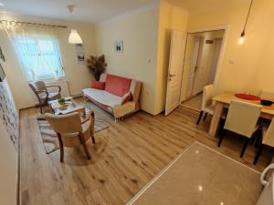 Posezení v ubytování Ravana Sky Apartments