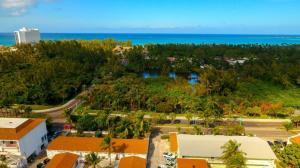 ナッソーにあるTangerine Sunsets Lisbonのリゾートと海の空中写真
