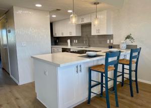Η κουζίνα ή μικρή κουζίνα στο Posada del Rio Downtown getaway +14 φωτογραφίες