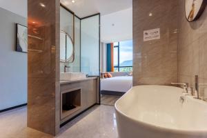 Vannituba majutusasutuses Dujiangyan Yuandong Yaju Hotel