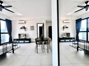 Posezení v ubytování Royal Luxury apartment in Georgetown 3BR 10PAX