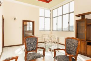 Posezení v ubytování Asian Rooms Colombo 14