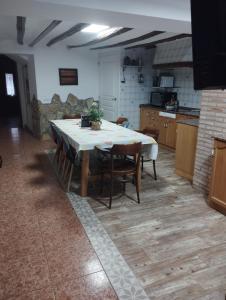 Kuchyň nebo kuchyňský kout v ubytování Casa Azafrán