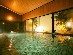 Bazén v ubytování Hotel Shuranza Chiba nebo v jeho okolí