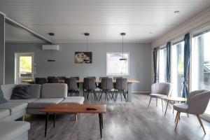 Khu vực ghế ngồi tại Luxury Villa Leijonanluola
