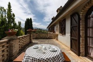 Balkón nebo terasa v ubytování B&B Villa Dei Desideri