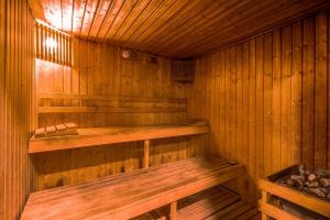 Imagen de la galería de Samara Resort Gym Spa Jacuzzi Pools in Marbella, en Marbella