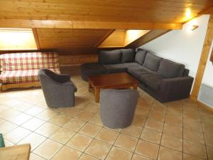 Gallery image of Luxury apartment in chalet in Levassaix