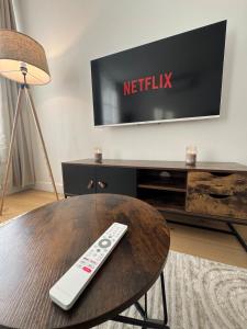 TV/trung tâm giải trí tại El Castillo Face au Château et Climatisé