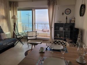 Naturlandskabet i nærheden af lejligheden + 14 billeder