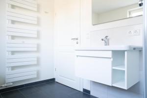 Φωτογραφία από το άλμπουμ του Haus Tadder σε Born +24 φωτογραφίες