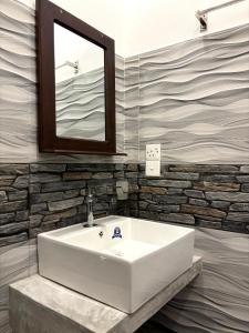 Et badeværelse på Heaven's Edge Lodge & Spa