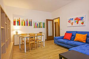 Khu vực ghế ngồi tại Casa Franca +11 ảnh