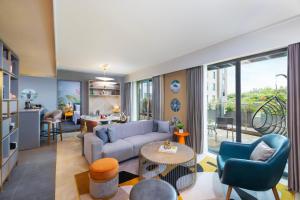 Istumisnurk majutusasutuses ibis Styles Mysuru