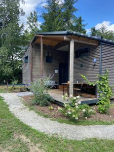 Zahrada ubytování Modernes Tinyhouse Trailer Cabins am Waldrand - mit Seezugang