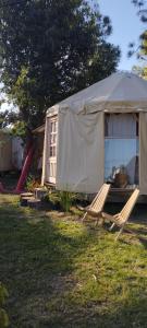 En have udenfor Yurtas Playa San Francisco