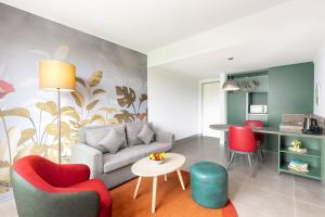 Istumisnurk majutusasutuses ibis Styles Mysuru