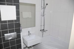 Koupelna v ubytování Åtellet Hotell