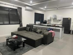 Et opholdsområde på Villa thai palm + 9 billeder