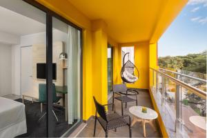 Rõdu või terrass majutusasutuses ibis Styles Mysuru